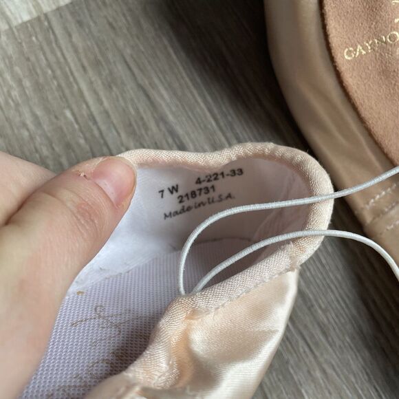 Gaynor Minden pointe Ballet Shoes Size 7W Pre-owned Made in USA - Picture 6 of 8